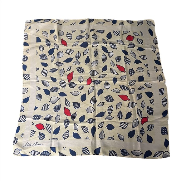 Bill Blass Vintage 22” by 22” Leaf Scarf - Picture 4 of 4